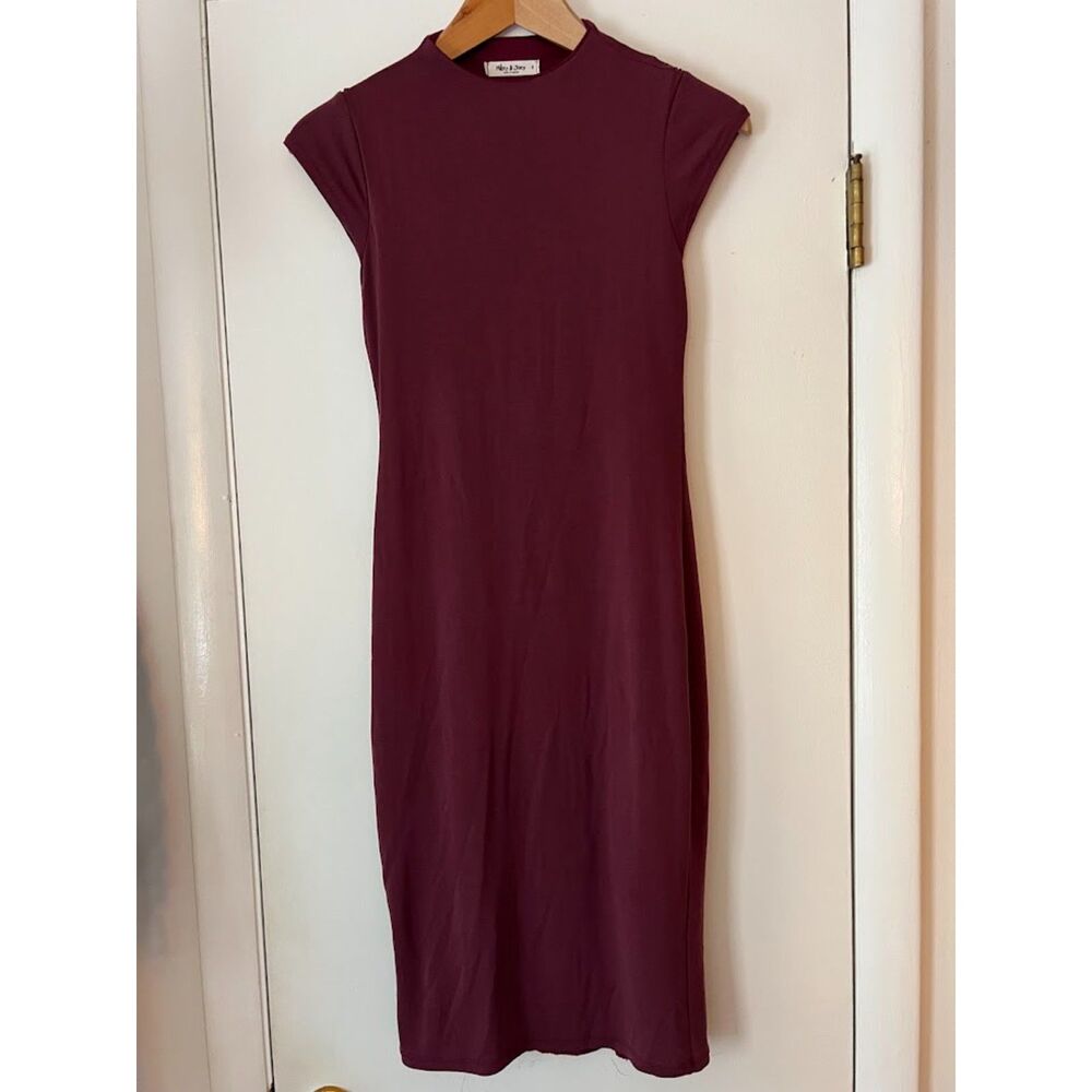 Mikey and Joey Wine Colored Body Con Stretch Dress, Size S